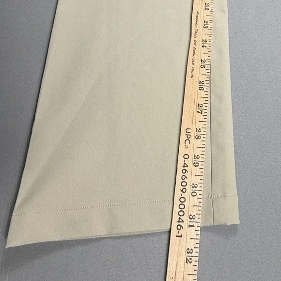 Under Armour Drive Golf Pants Tan Khaki Straight Leg Mens Sz 36/32 - Picture 8 of 9